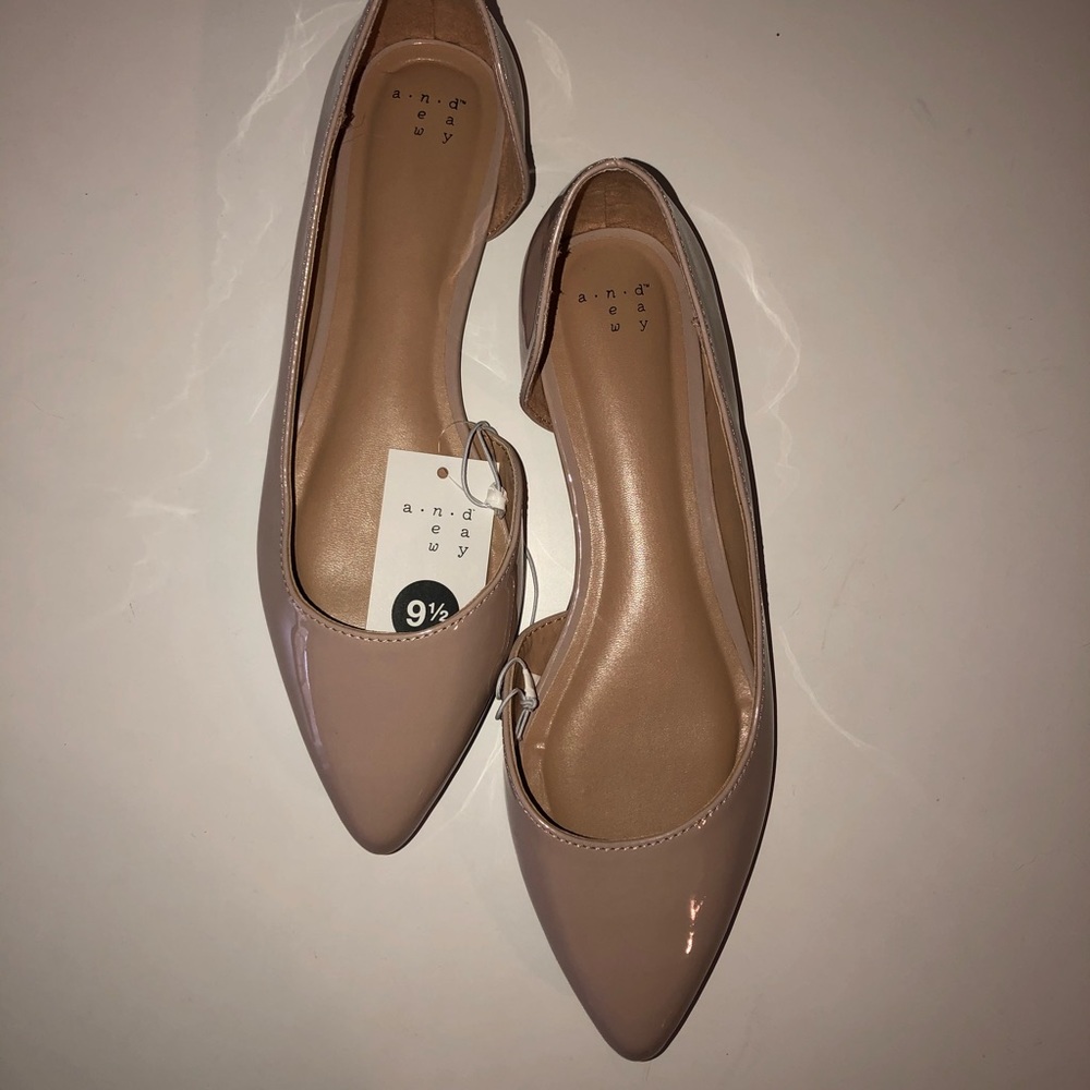 Nude flats